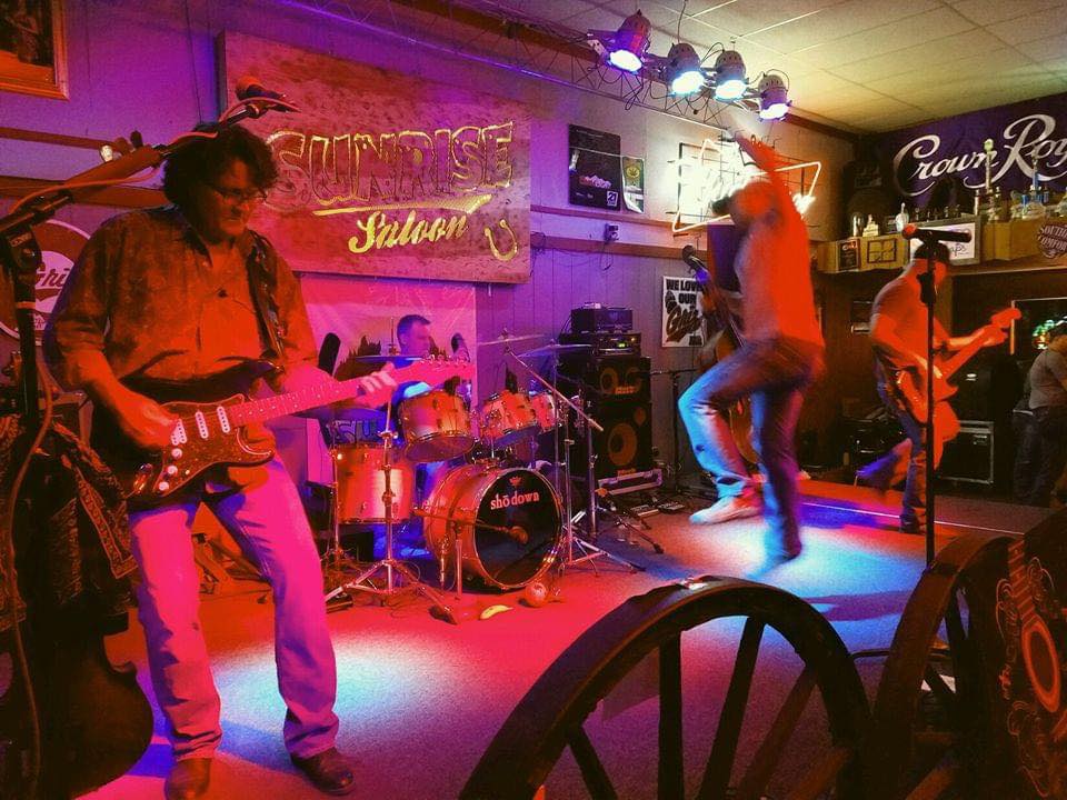 Showdown on stage at the Sunrise Saloon